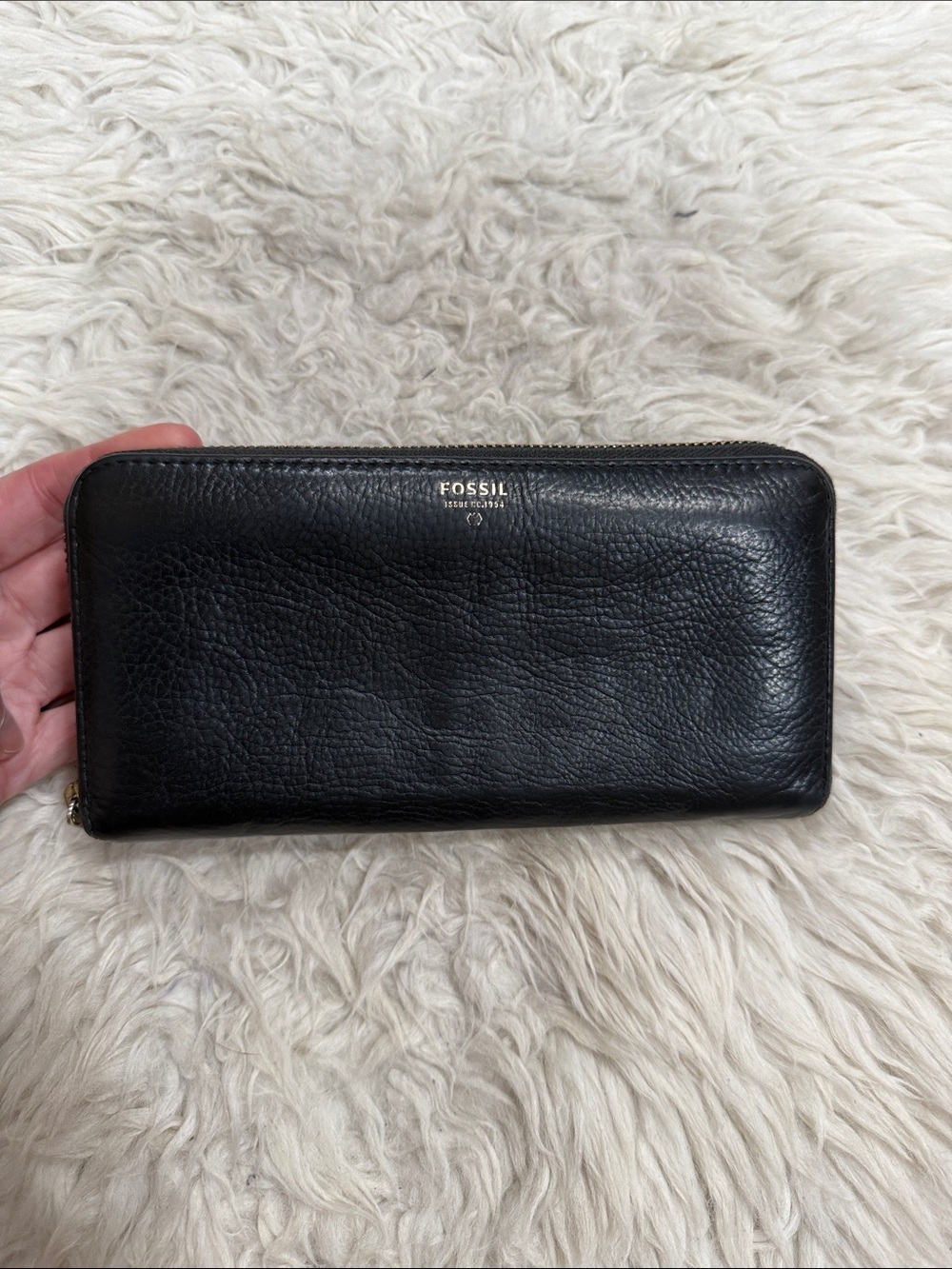 Fossil Black Pebbled Leather Sydney Zip Around
Wallet - Picture 8 of 8